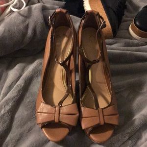 Jesica Simpson heels size 9.5 very confortable